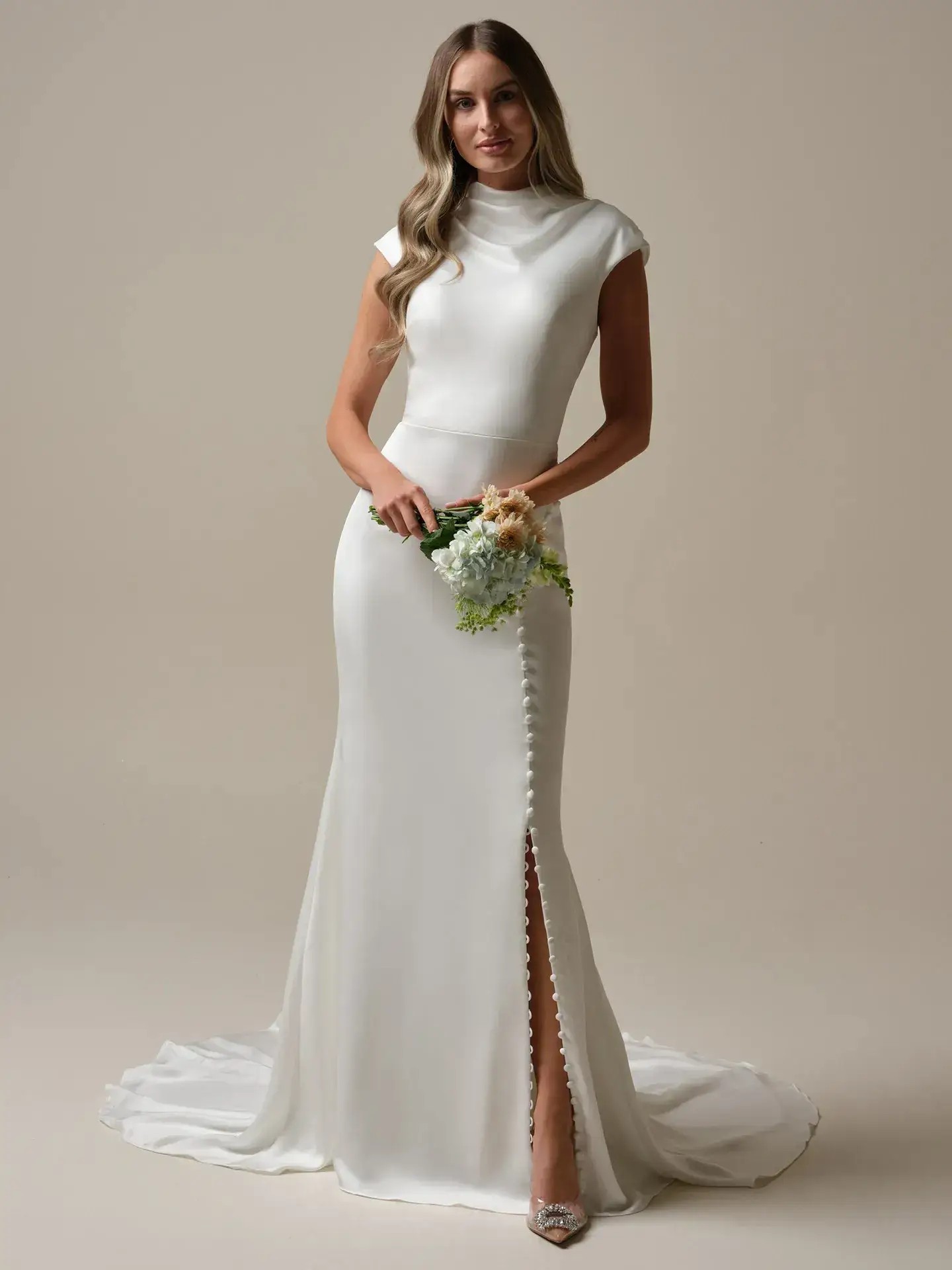 Say Yes to Sophistication: Gowns That Shine at An Elegant Affair Image